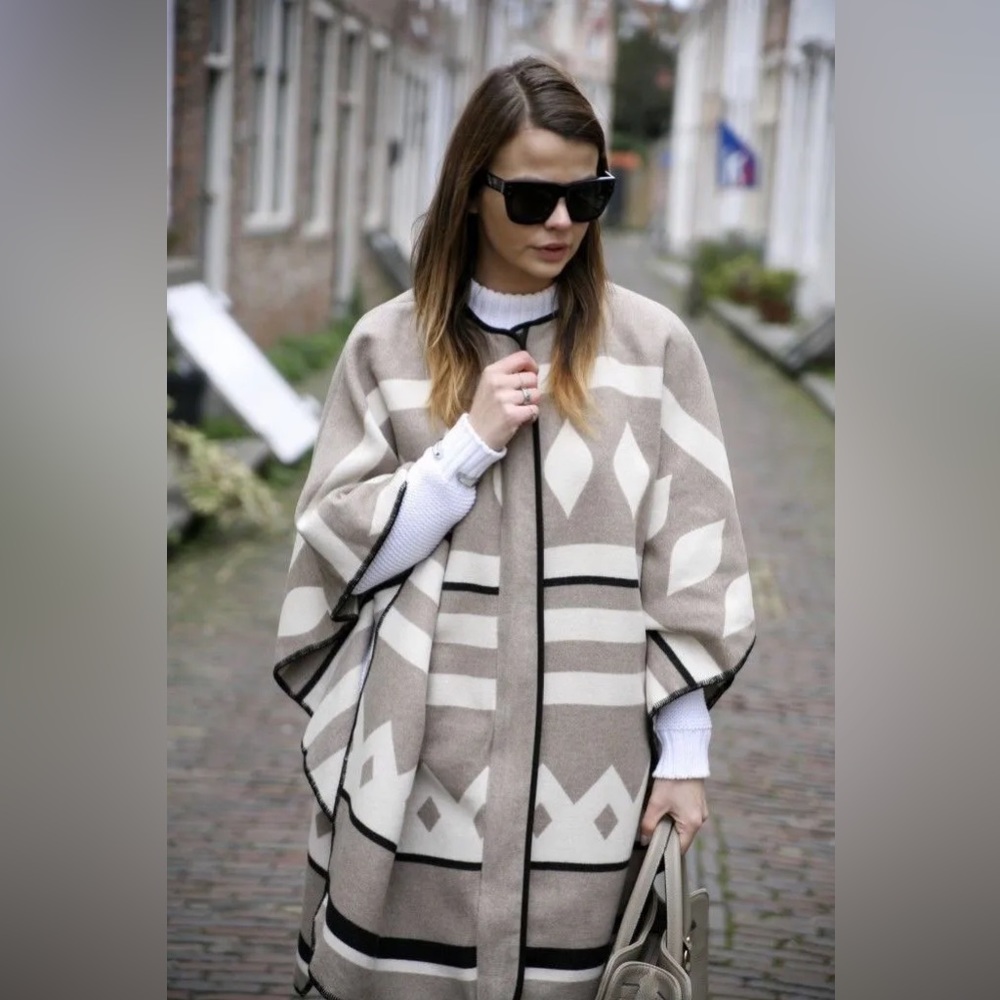 Zara Woman Aztec Oversized Blanket Poncho